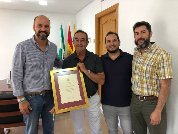 Homenaje a Félix Salas