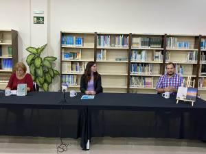 Presentación libro 'Cuando aparezca la luna'